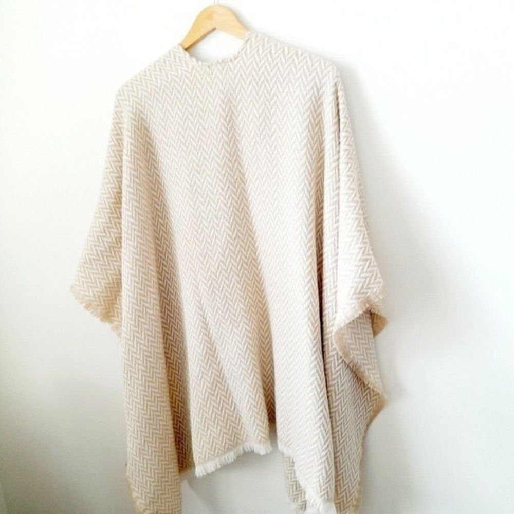 CHAPS by Ralph Lauren Scarf Wrap Poncho Blanket Boho Coastal Resort Wear Sz: OS - Picture 2 of 7